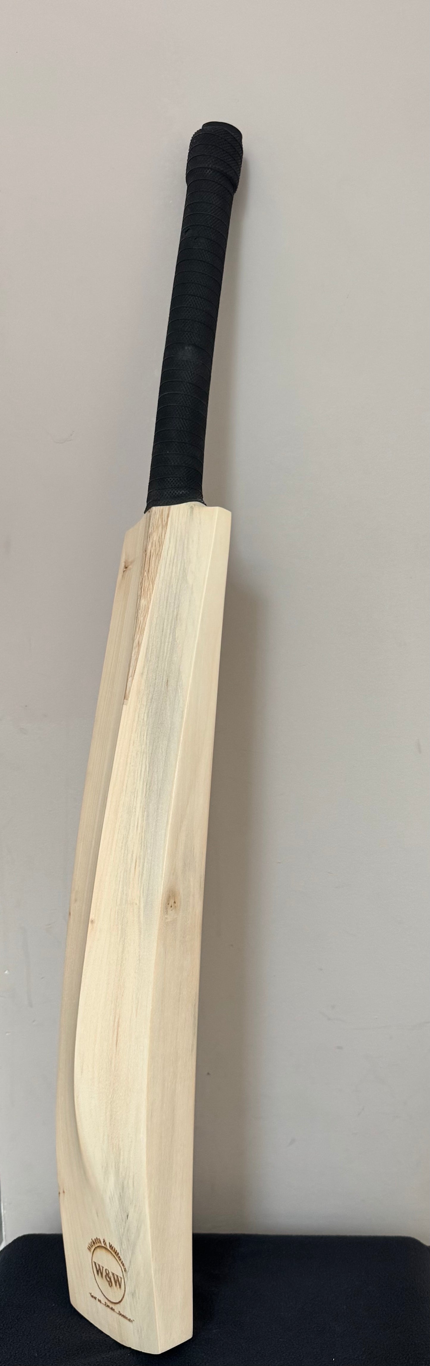 Wickets and Willows Cricket Bat